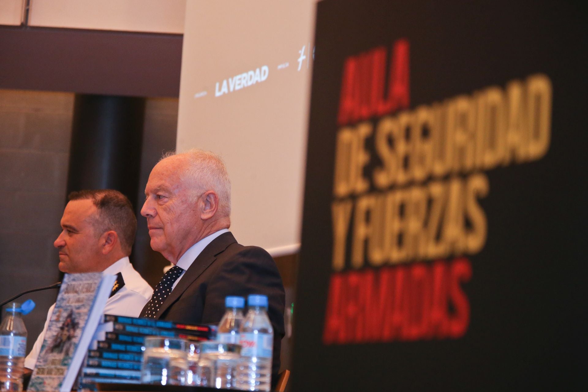 Acto de presentación del libro &#039;Boinas Verdes de la Armada&#039;, en imágenes