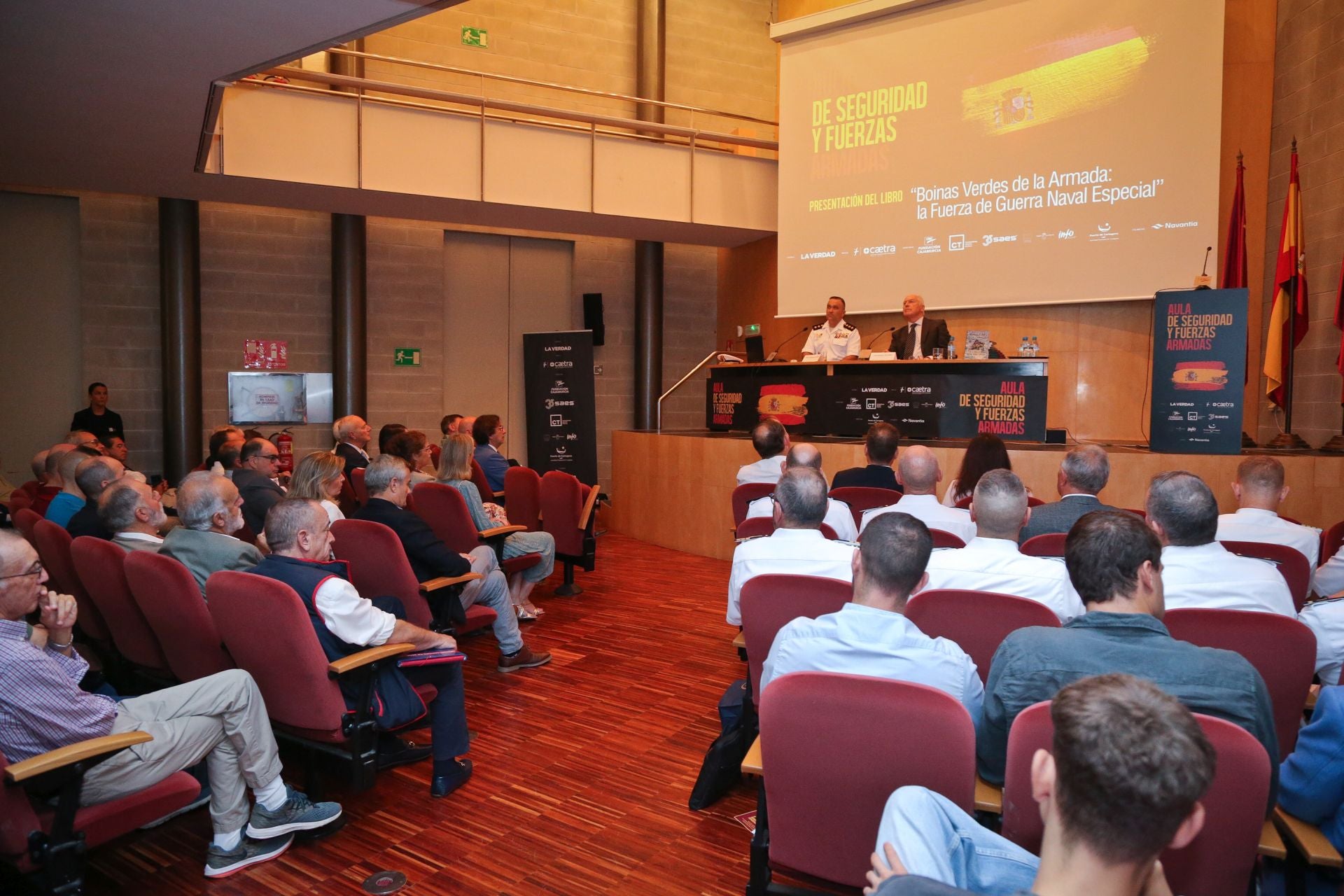 Acto de presentación del libro &#039;Boinas Verdes de la Armada&#039;, en imágenes