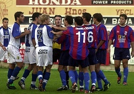 Una tangana en el Yeclano-Hércules de 2003.