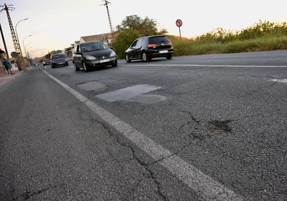 Las imágenes de los baches en la avenida Alejandro Valverde de Murcia