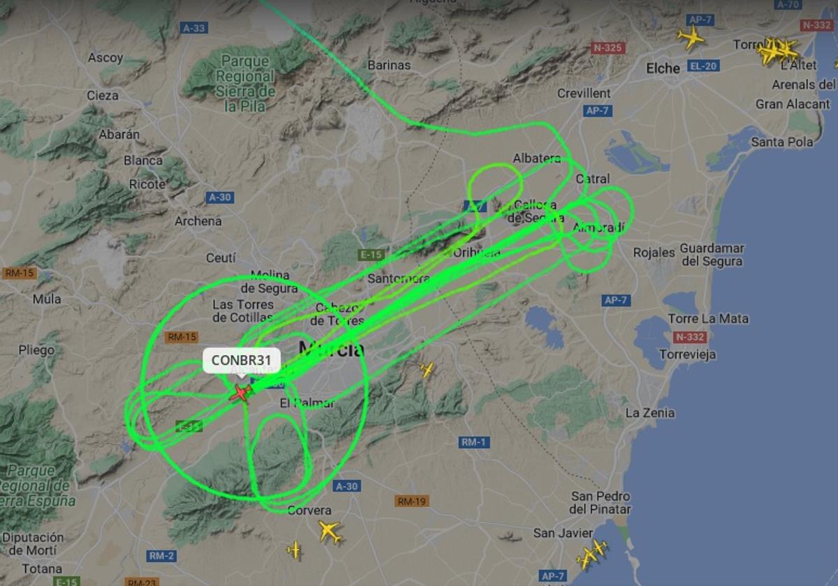 Ruta del avión militar que sobrevoló este miércoles parte de la Región de Murcia.