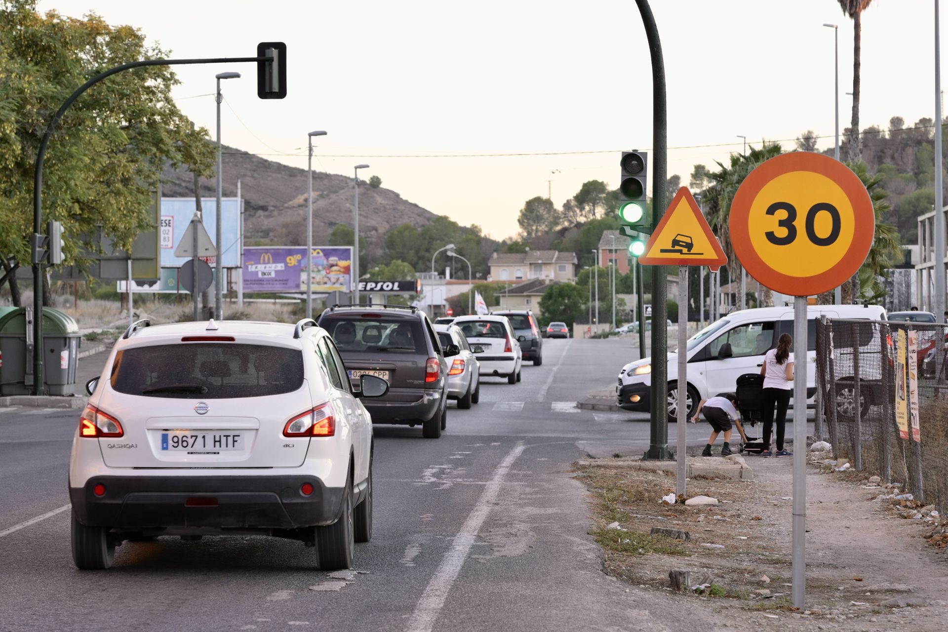 Las imágenes de los baches en la avenida Alejandro Valverde de Murcia