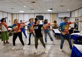 Ensayo de los aspirantes a musa y muso del Carnaval, el pasado miércoles en Cabezo de Torres.