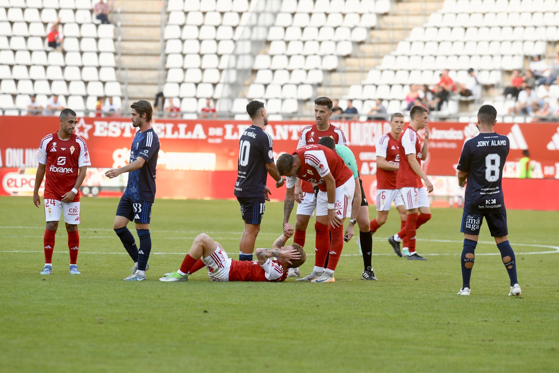 El empate del Real Murcia frente al Marbella FC, en imágenes