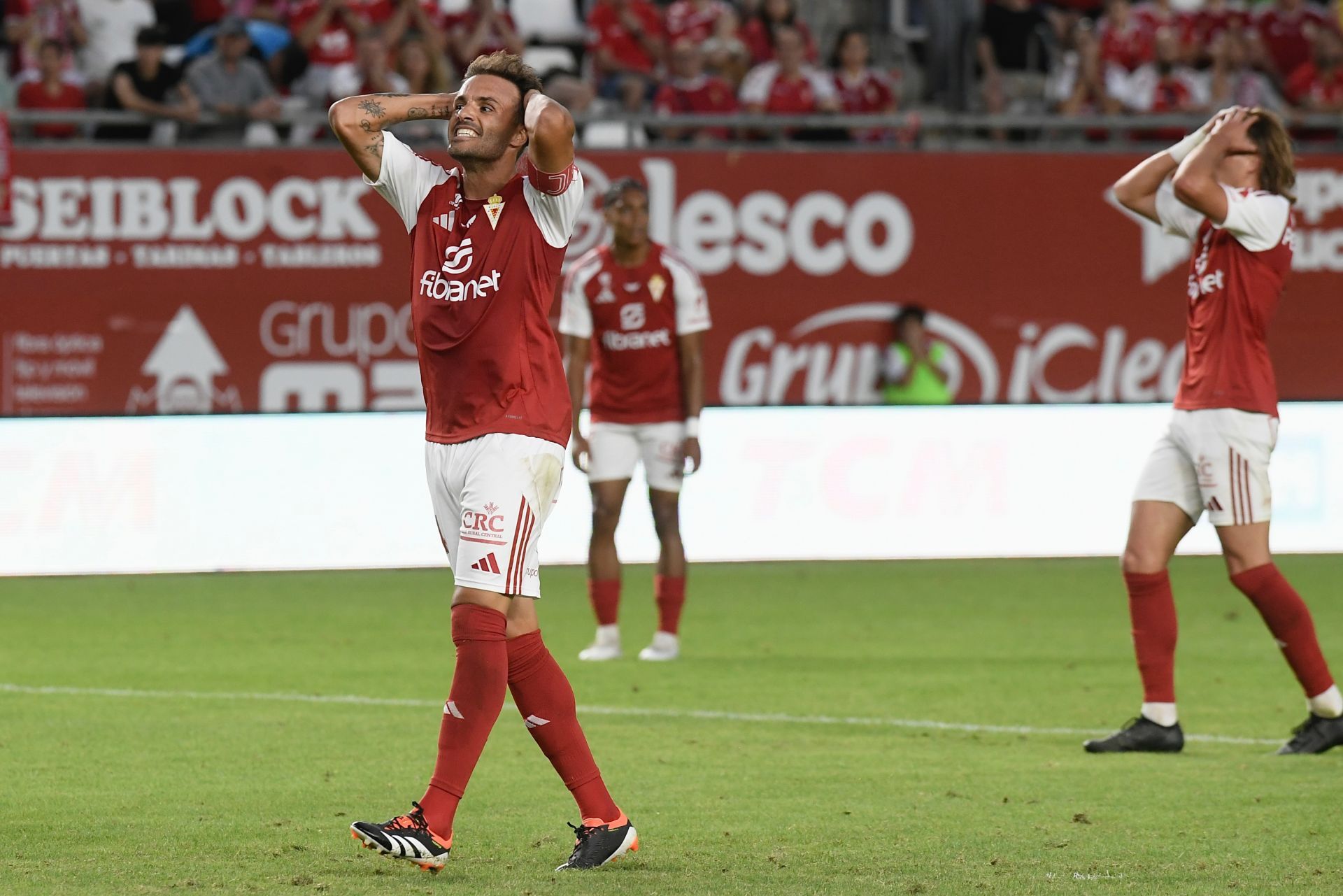 El empate del Real Murcia frente al Marbella FC, en imágenes