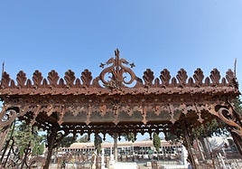 Tumba de Norberto Morales, en el cementerio de Mazarrón.
