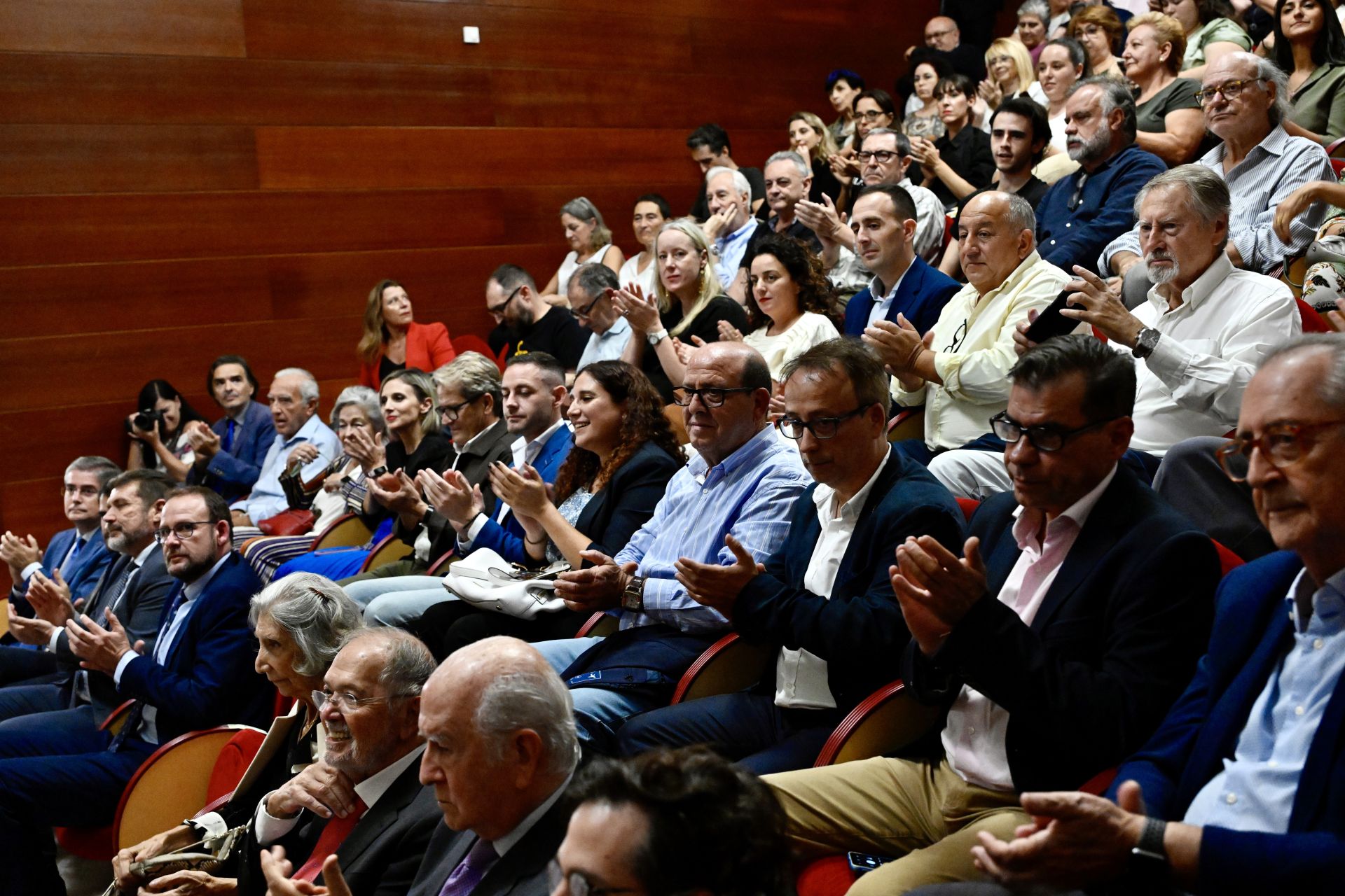 Mesa redonda &#039;Celebrando el Moneo&#039; en Murcia por su 25 aniversario, en imágenes