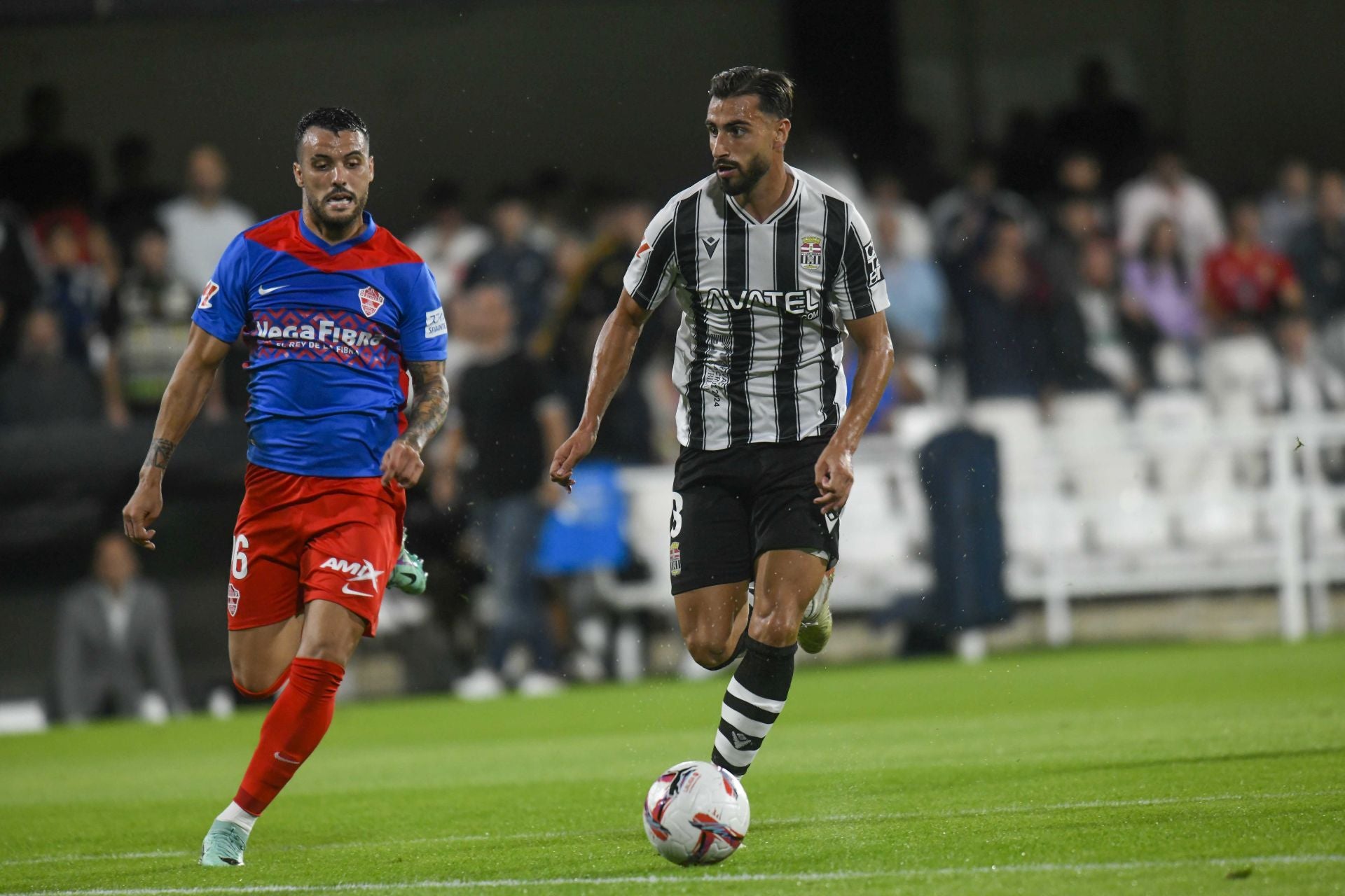 El empate del Cartagena frente al Elche, en imágenes