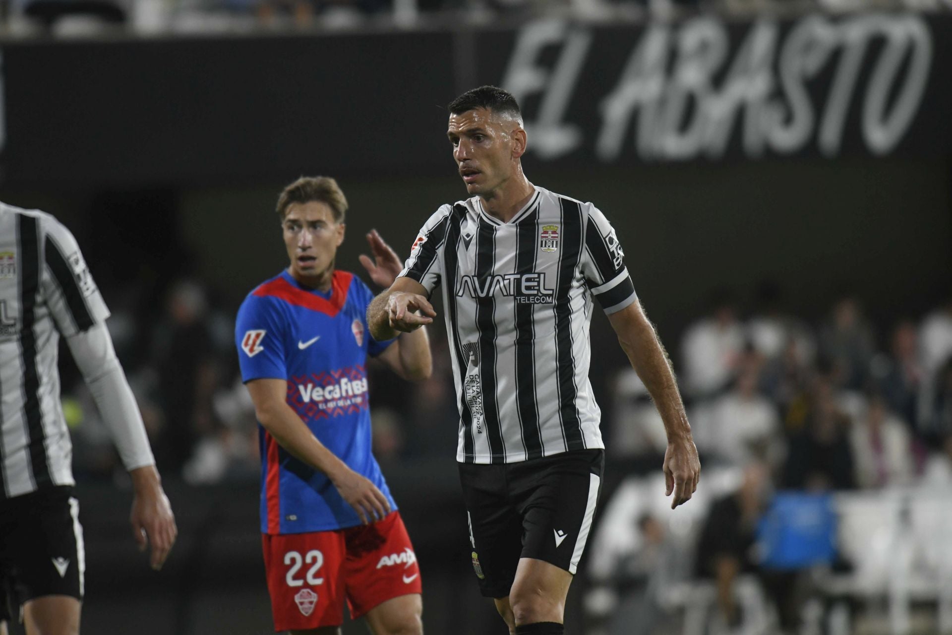 El empate del Cartagena frente al Elche, en imágenes