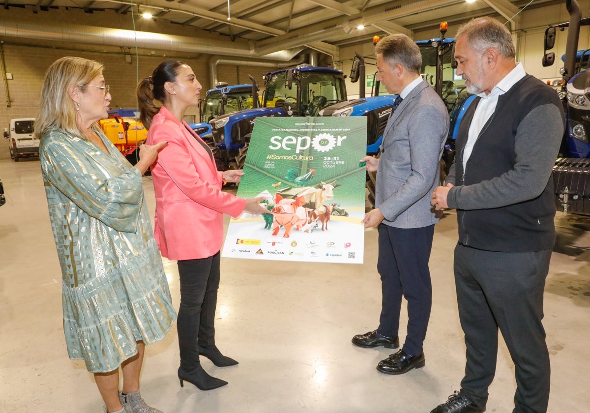 La gerente de Sepor, la consejera de Ganadería, el alcalde y el concejal de Ganadería en la presentación de la feria en Ifelor