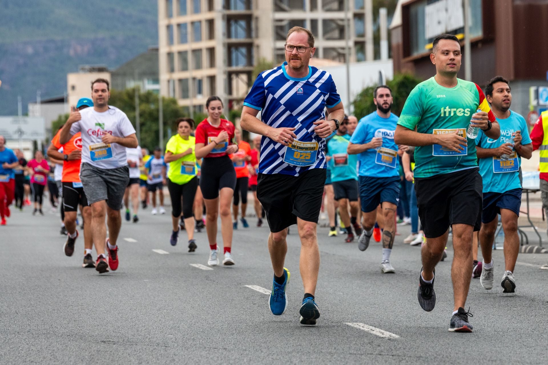 La VI Carrera de Empresas de Murcia, en imágenes