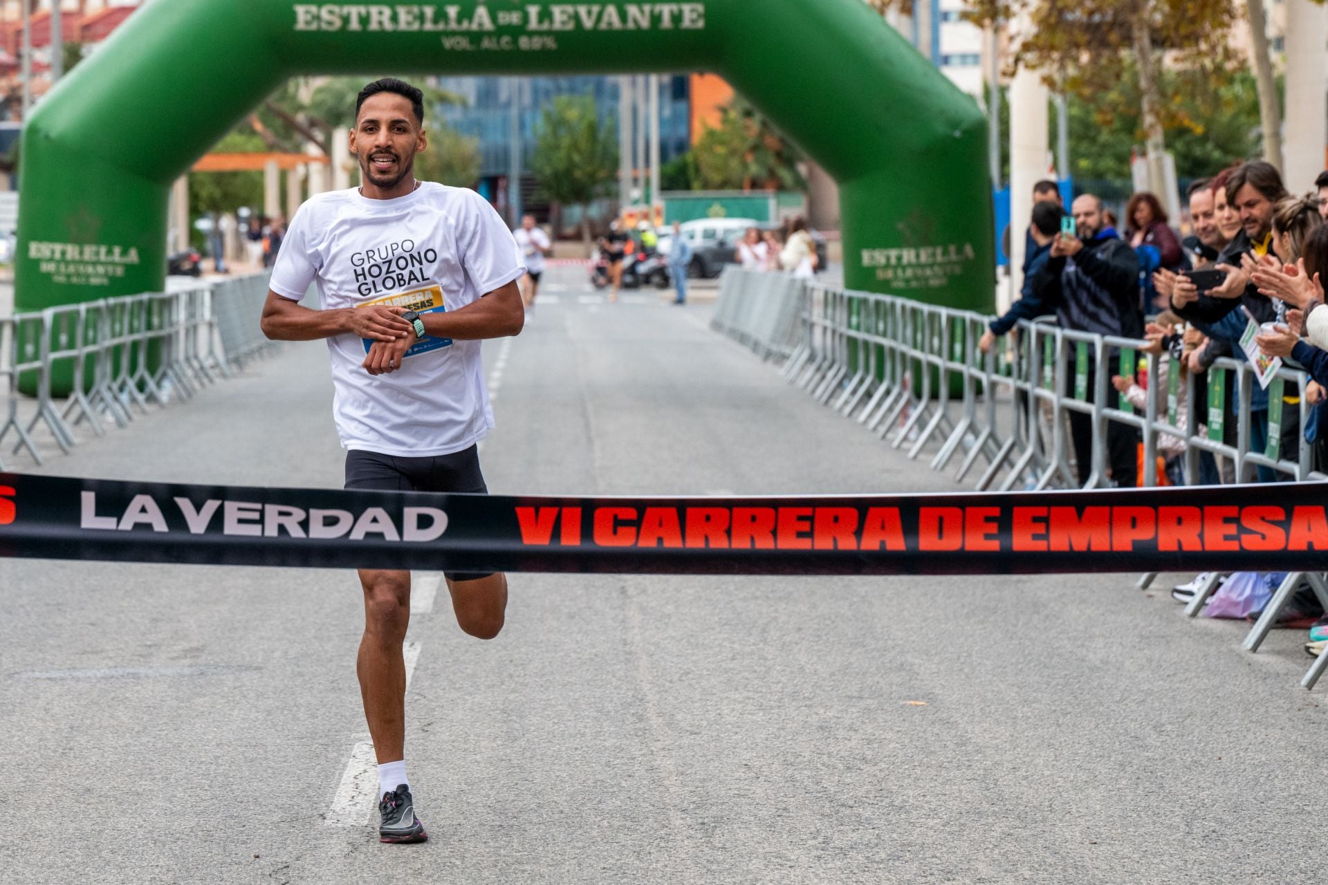 La VI Carrera de Empresas de Murcia, en imágenes