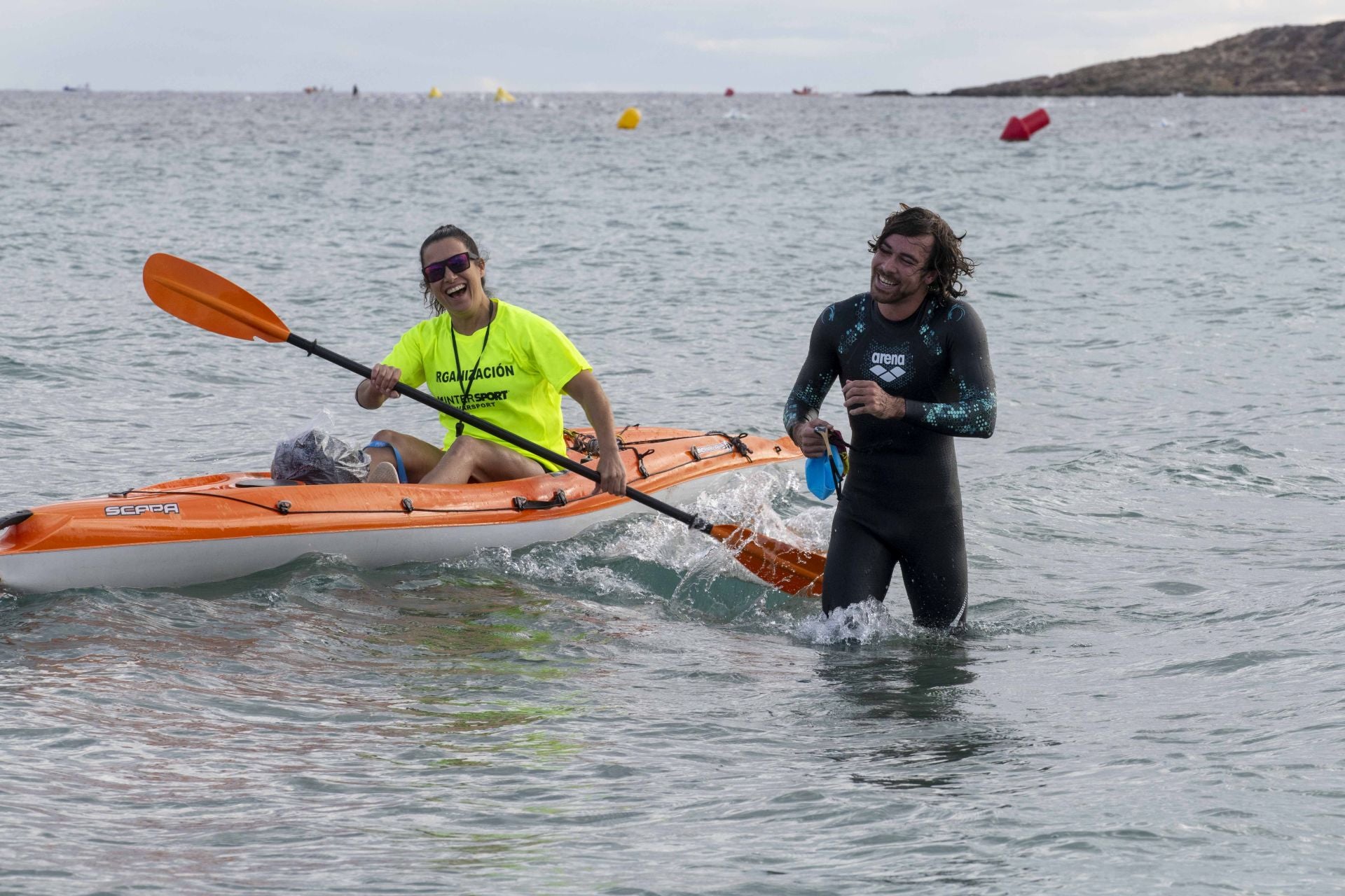 Las imágenes de la travesía a nado por Cabo de Palos