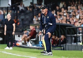 Schreuder, técnico del Castellón, en un duelo en Castalia.