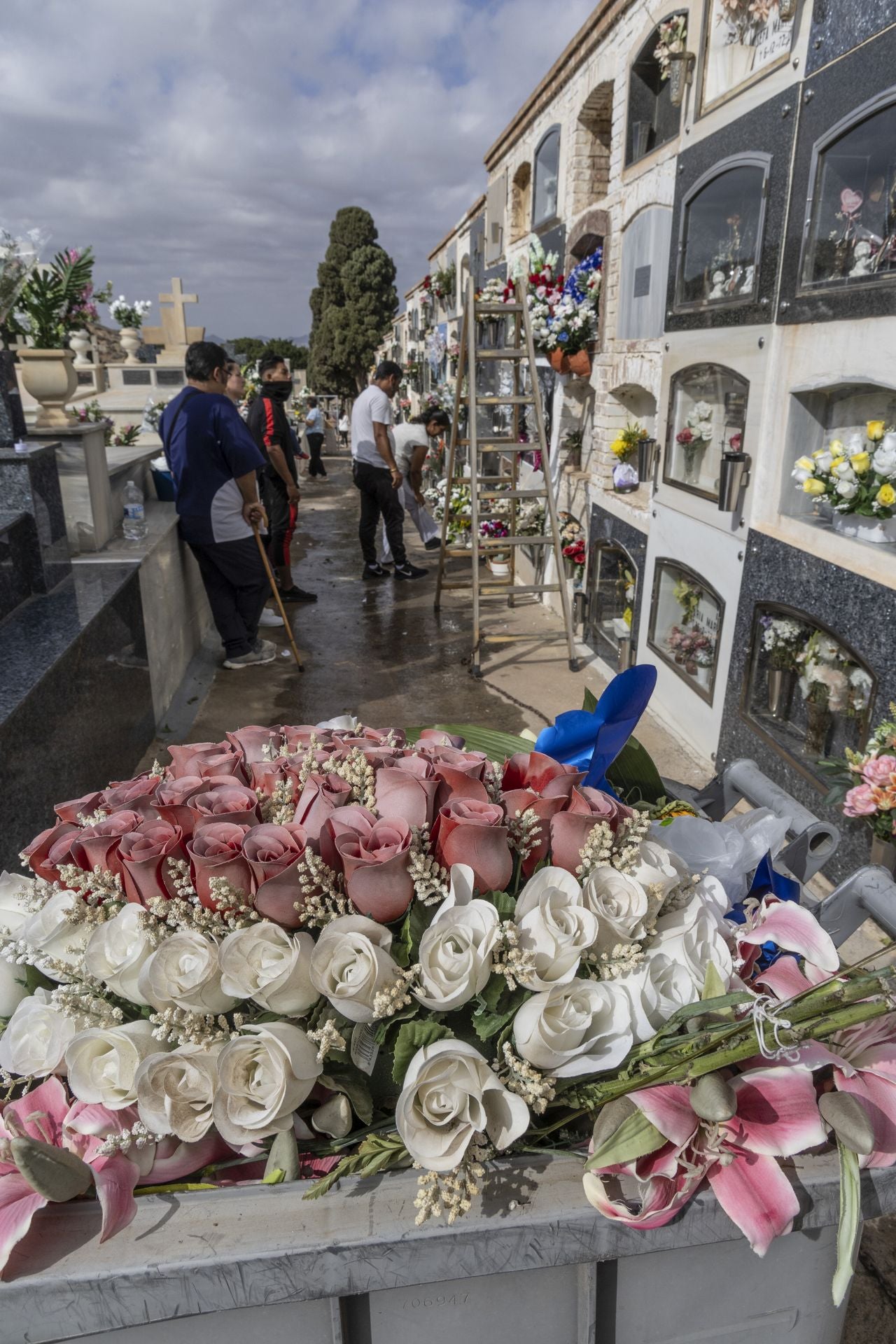 Las imágenes del Día de Todos los Santos en Cartagena