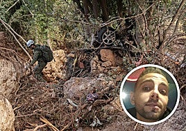 Efectivos de la UME trabajan en la cañada de Letur, este viernes. A la derecha, Juan Ortiz, uno de los desaparecidos.