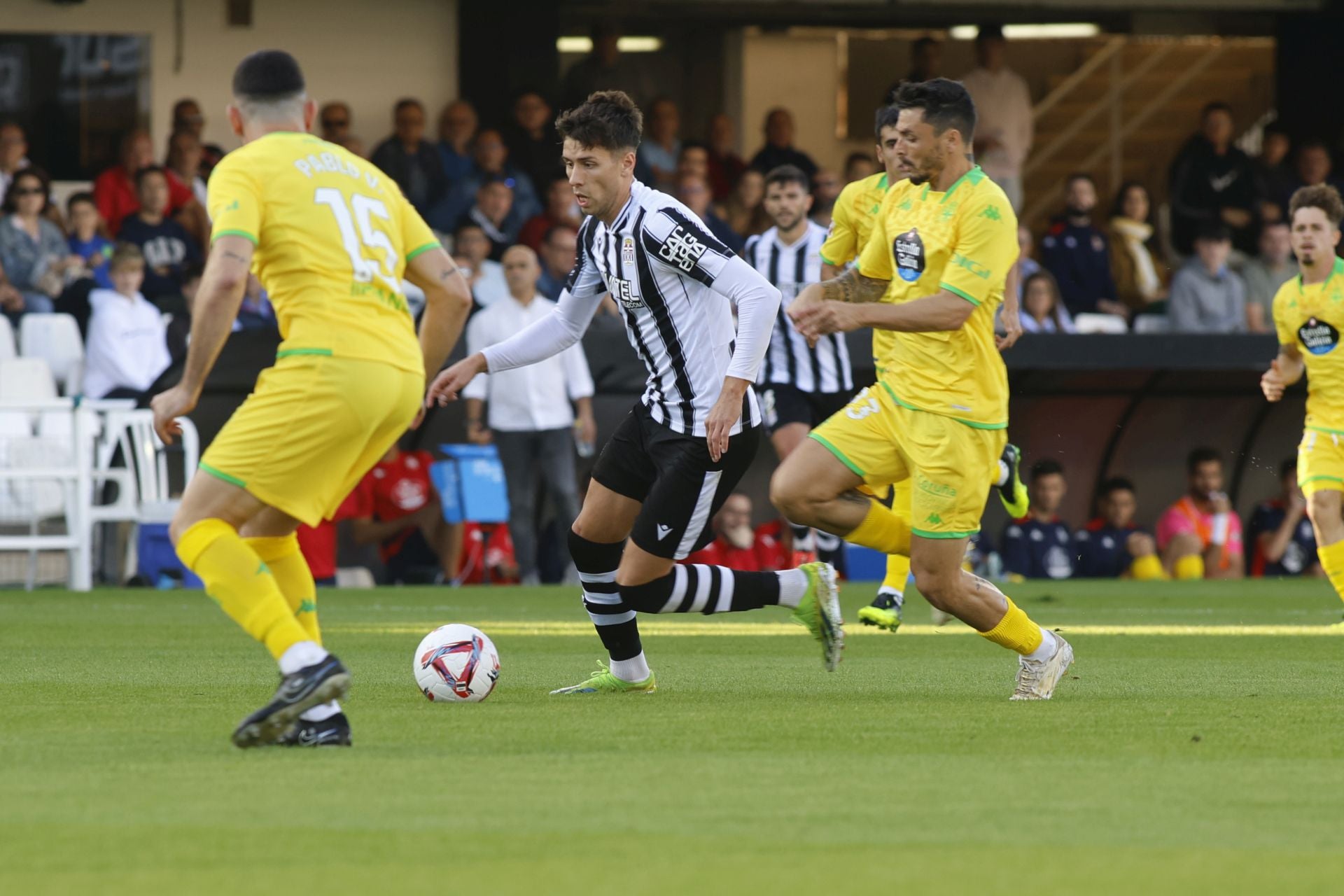 La derrota del Cartagena frente al Deportivo, en imágenes