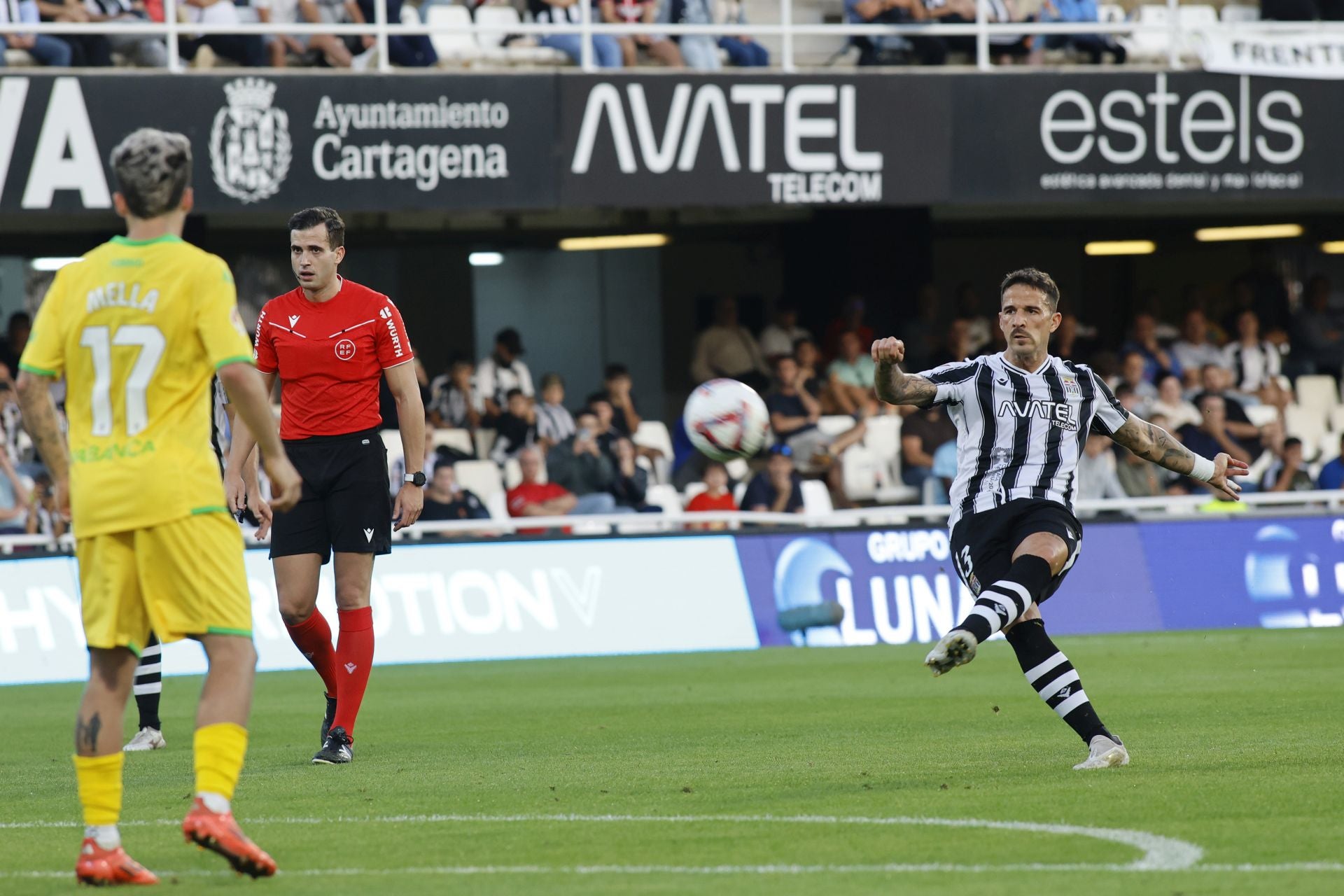 La derrota del Cartagena frente al Deportivo, en imágenes