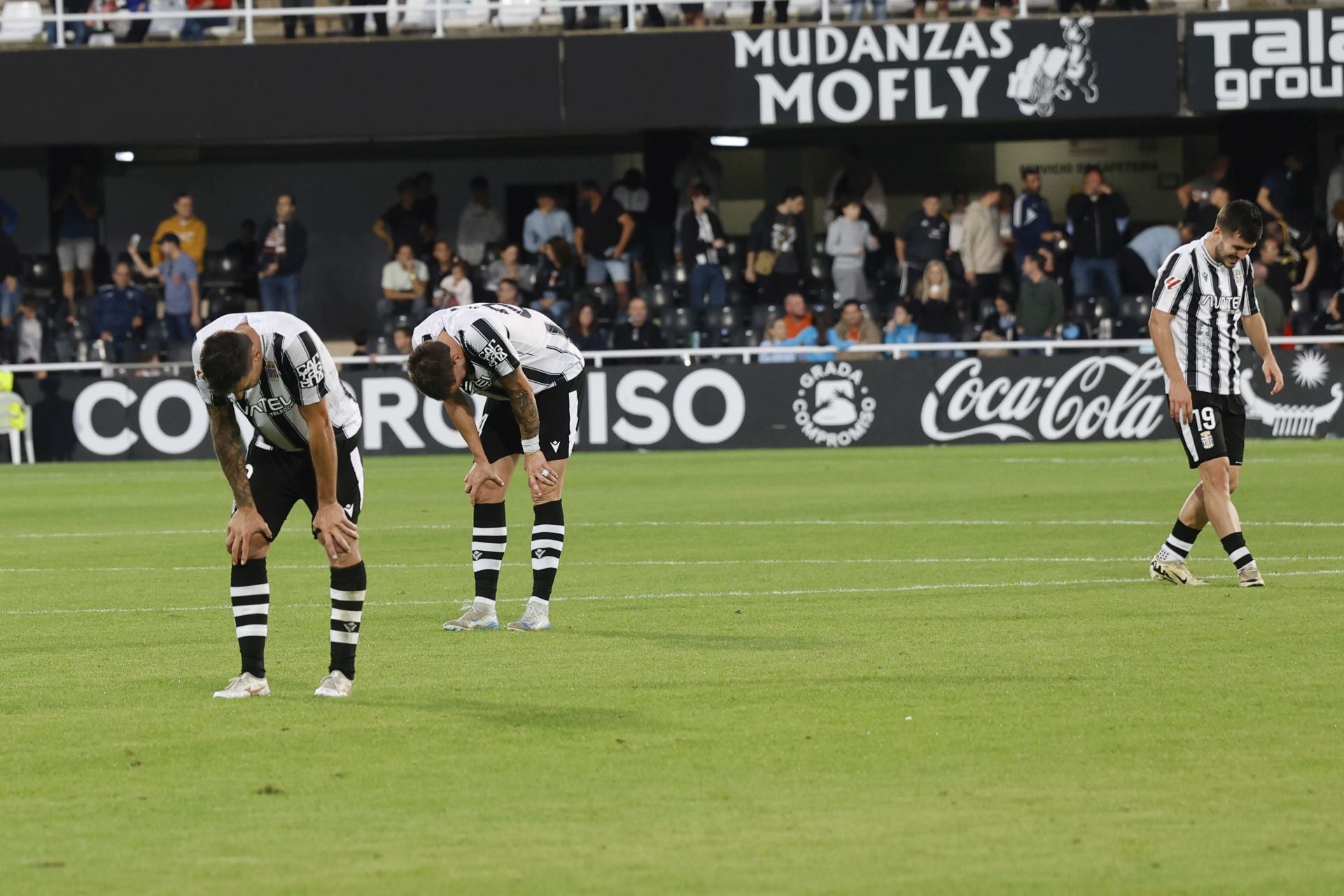 La derrota del Cartagena frente al Deportivo, en imágenes