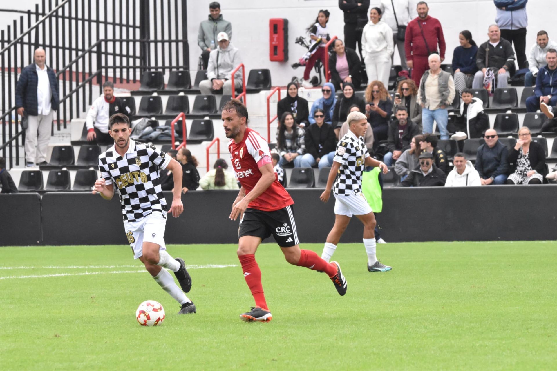 La derrota del Real Murcia frente al Ceuta, en imágenes