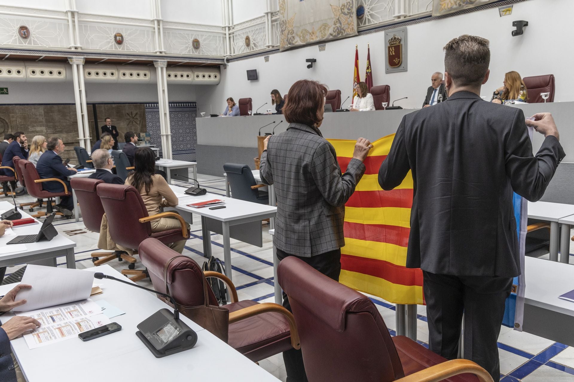 El Pleno de la Asamblea Regional de este martes, en imágenes