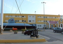 El Ictíneo, antiguo cuartel de marinería de la Base de Submarinos.