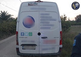 Vehículo usado por los autores del robo.