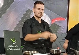 El chef Juanma Salgado, este viernes, durante la ponencia.