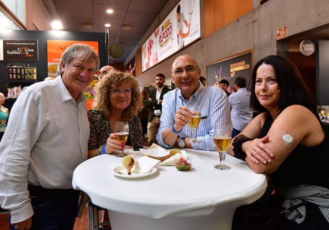 Comensales en la Calle de las Tapas de Región de Murcia Gastronómica, este viernes.