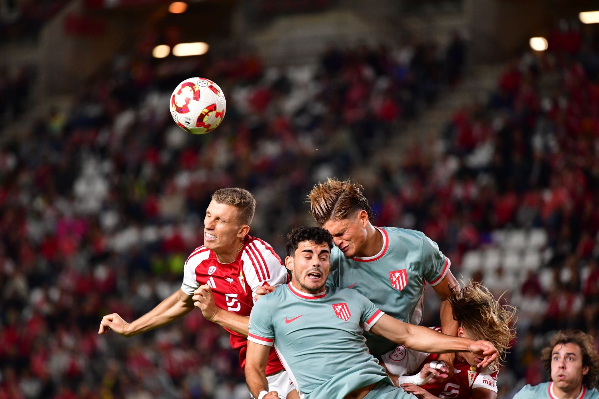 El empate del Real Murcia frente al Atlético B, en imágenes