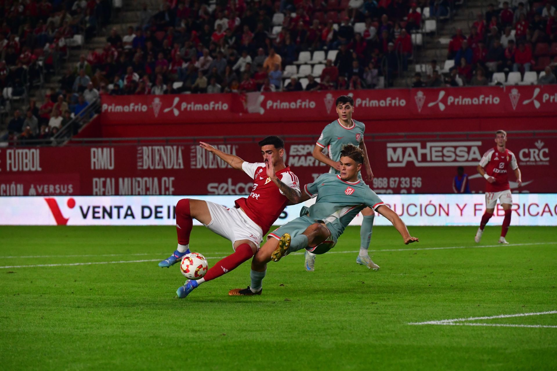 El empate del Real Murcia frente al Atlético B, en imágenes