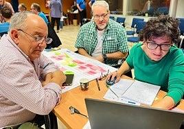 Los creadores de la propuesta ganadora, durante el evento.