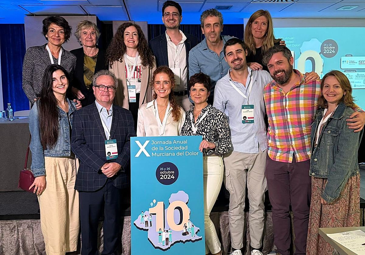 Miembros de la Junta Directiva y socios de la Sociedad Murciana del Dolor durante la celebración de la X jornada anual de la Sociedad, celebrada los días 25 y 26 de octubre en Murcia.