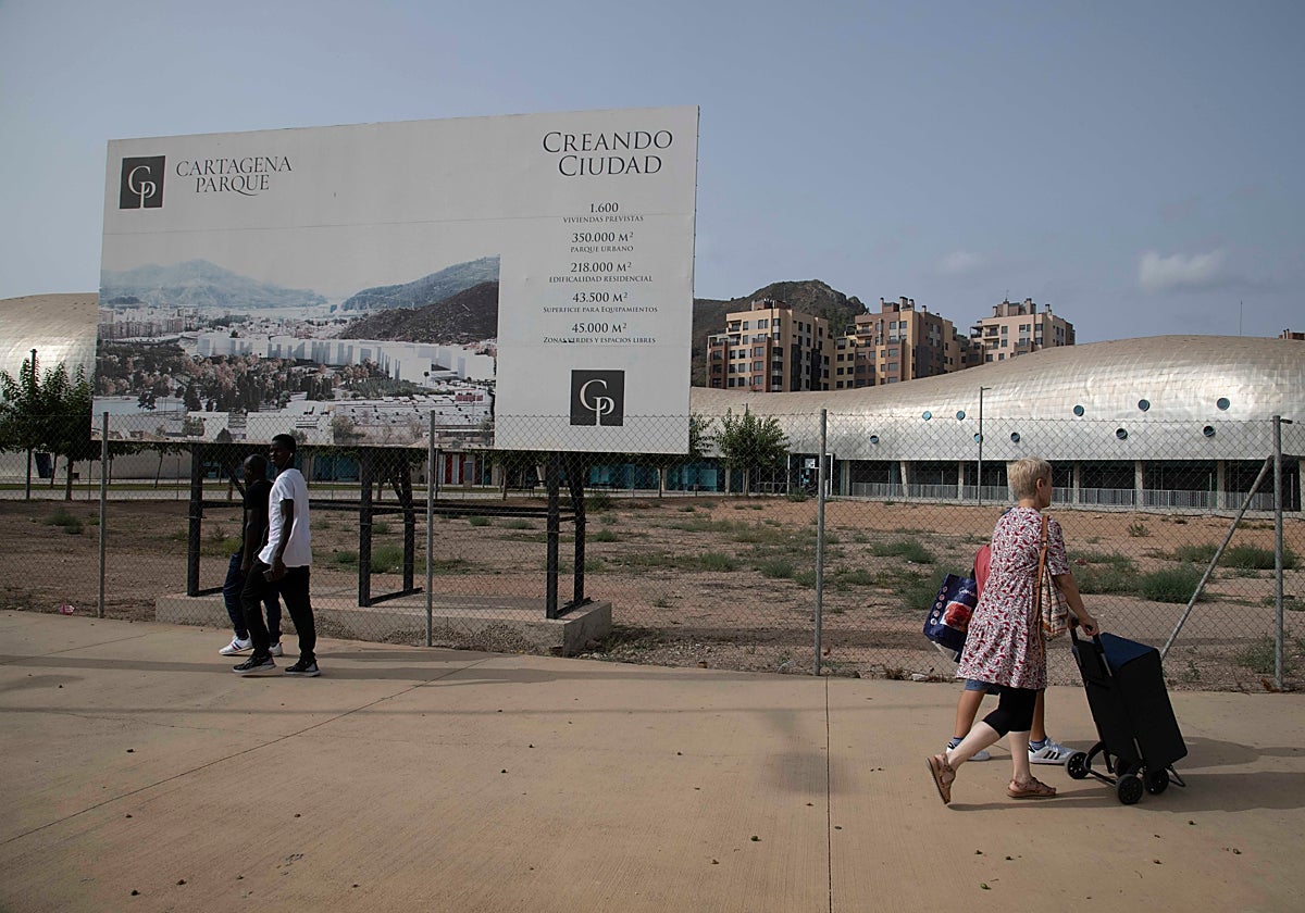 Parcela del Plan Rambla en Cartagena donde están previstos varios edificios promovidos por Tomás Olivo.