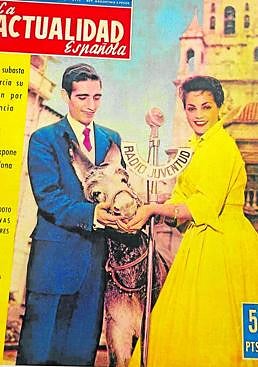 Imagen - Adolfo Fernández y Carmen Sevilla, junto al burro 'Platero II'.