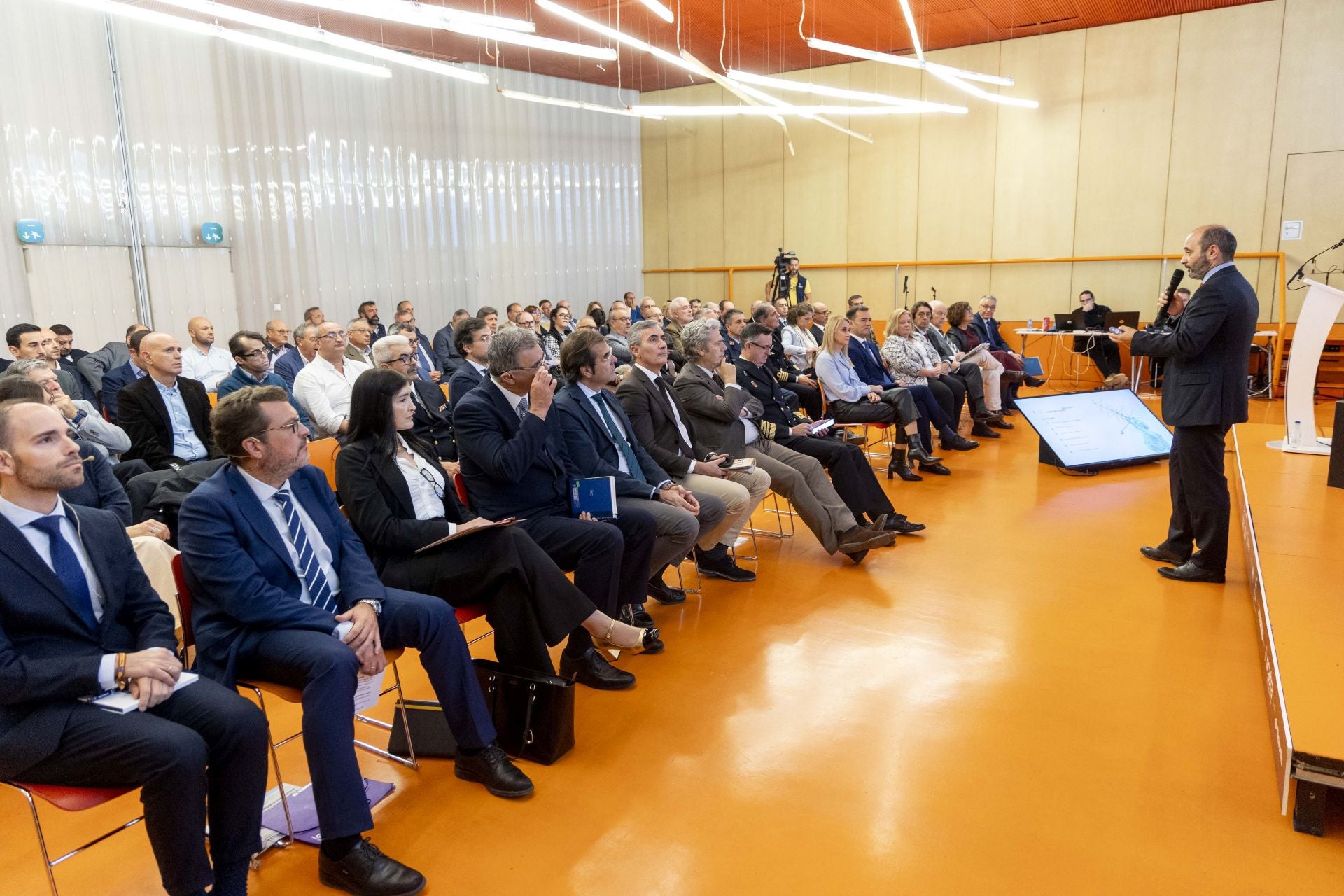 Aula de Seguridad y Fuerzas Armadas en Cartagena, en imágenes