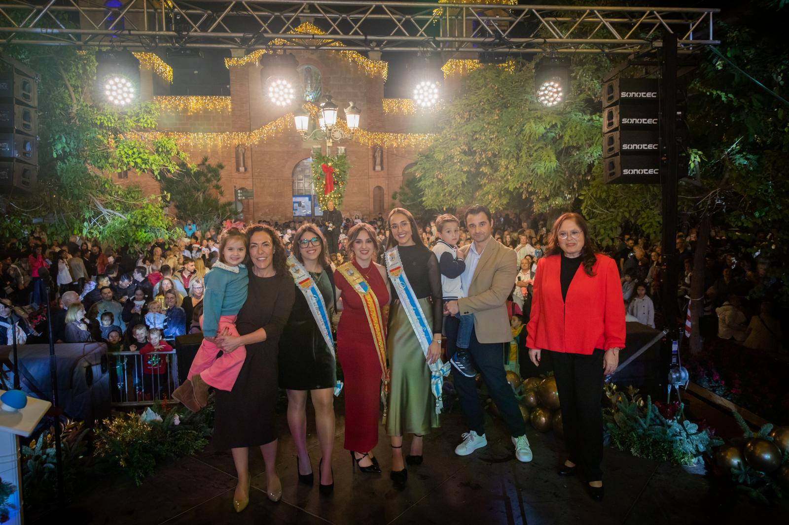 El encendido de las luces de Navidad de Torrevieja, en imágenes