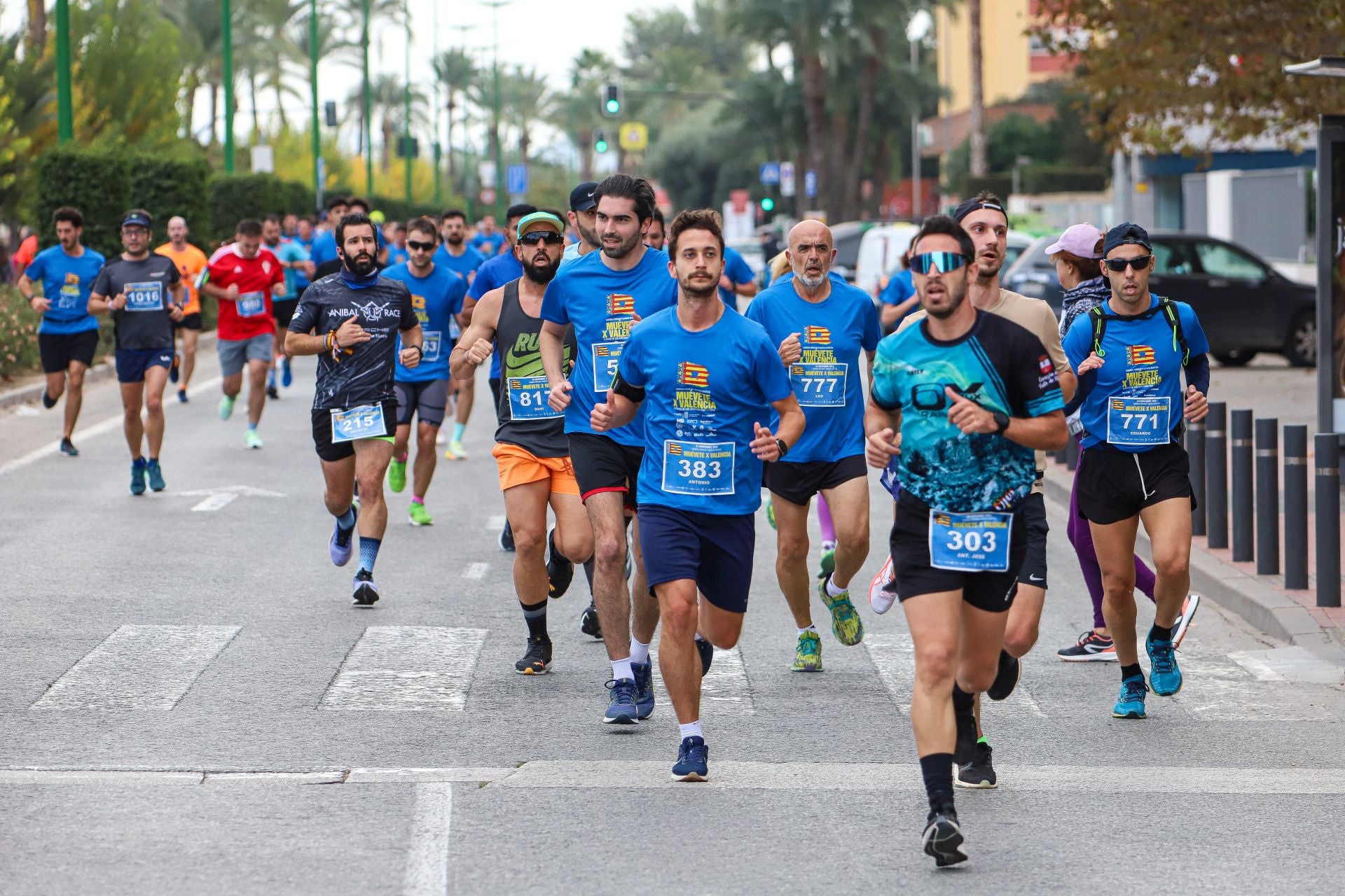 La carrera solidaria &#039;Muévete X Valencia&#039;, en imágenes (I)