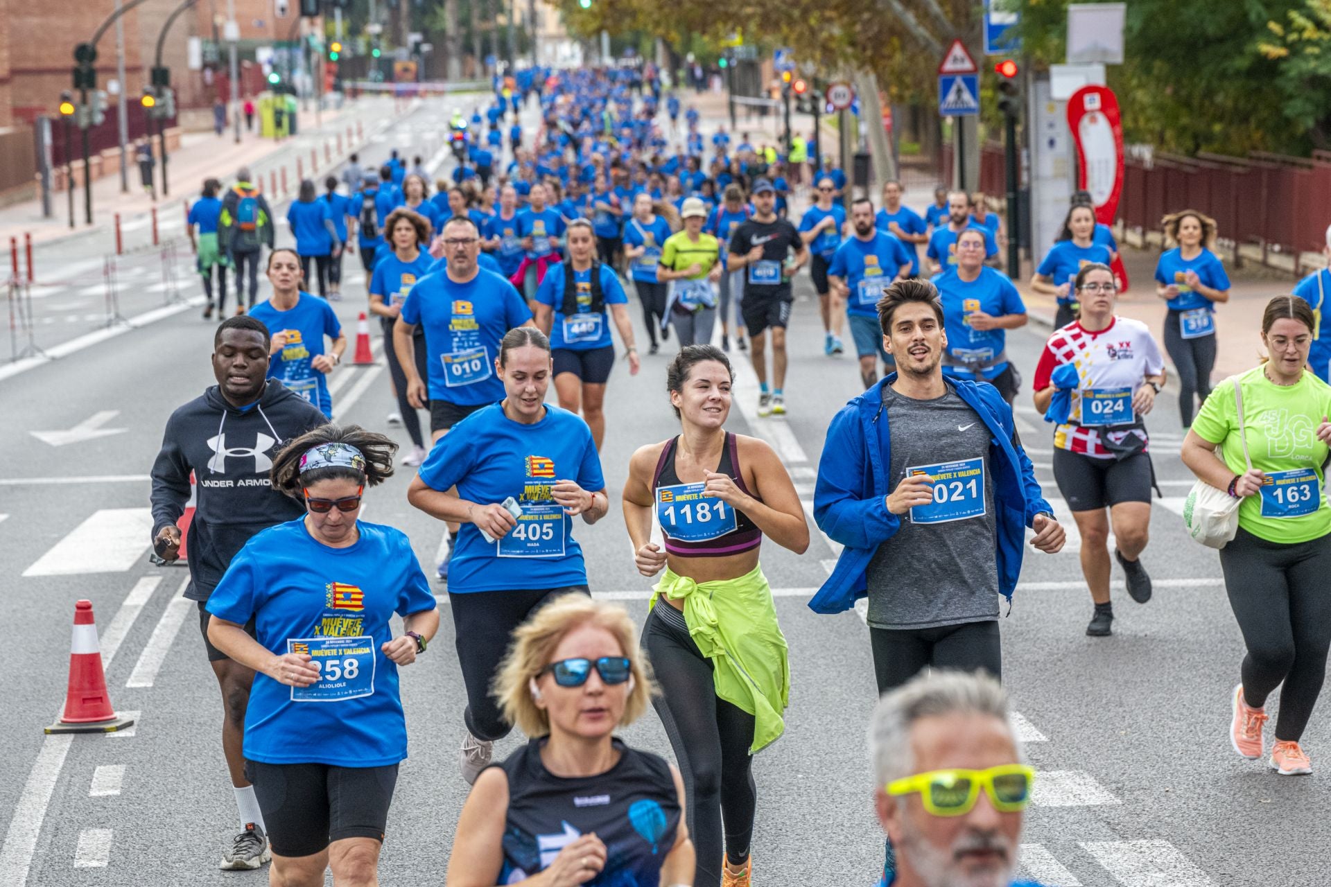 La carrera solidaria &#039;Muévete X Valencia&#039;, en imágenes (I)
