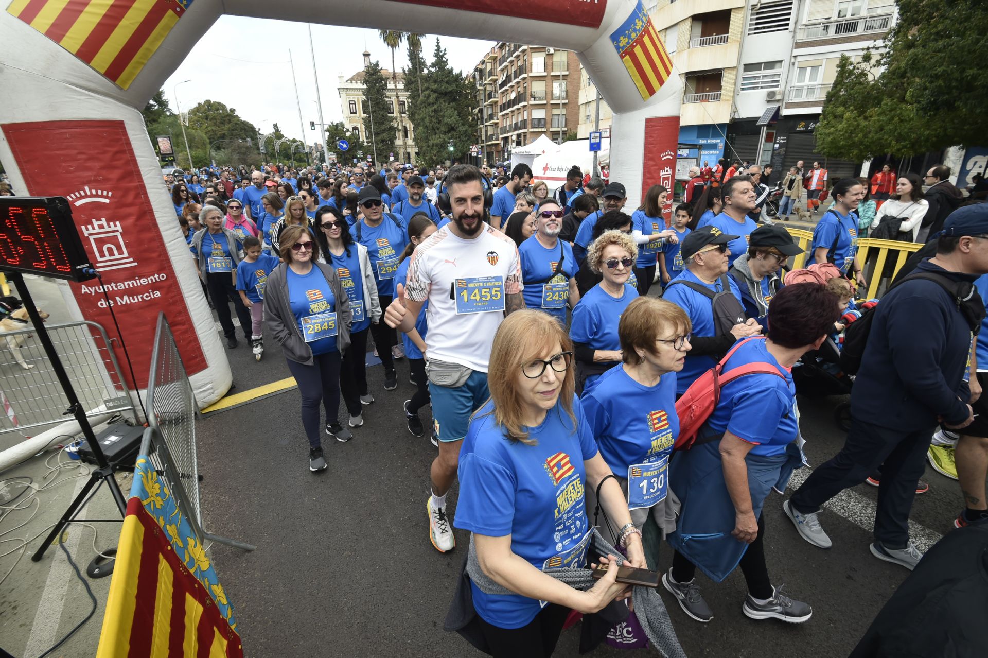 La carrera solidaria &#039;Muévete X Valencia&#039;, en imágenes (II)
