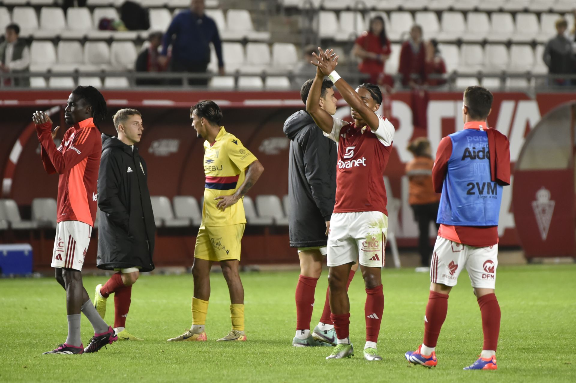 El empate del Real Murcia frente al Atlético Sanluqueño, en imágenes