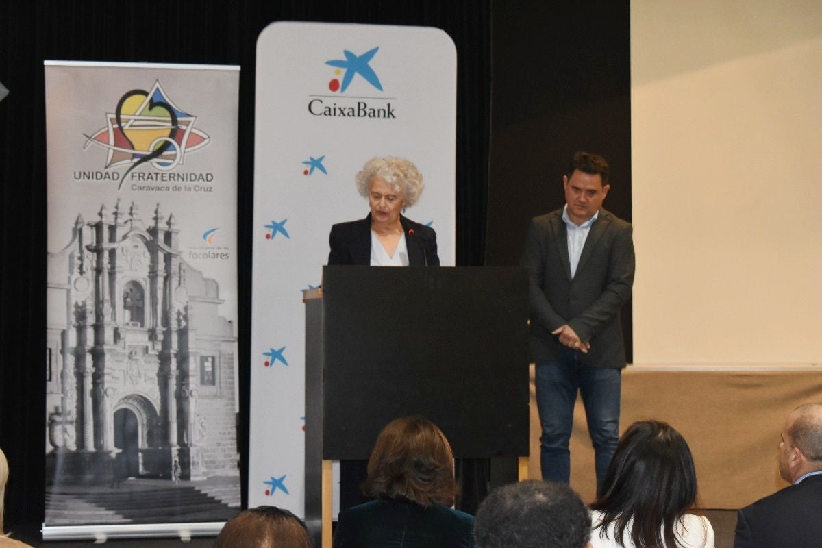 Unidad y Fraternidad entrega las microbecas y presenta concursos Día de la Fraternidad