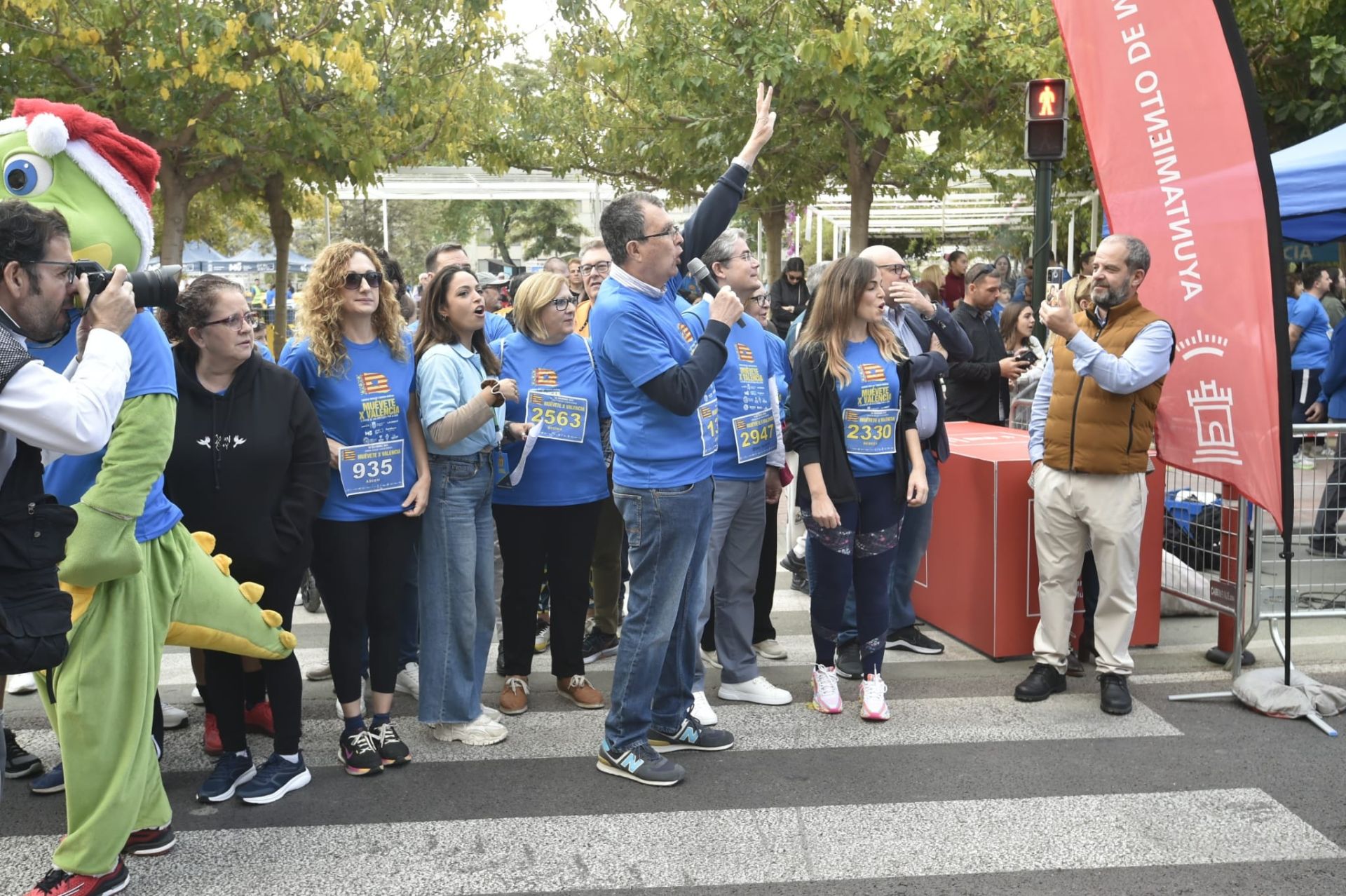 La carrera solidaria &#039;Muévete X Valencia&#039;, en imágenes (I)
