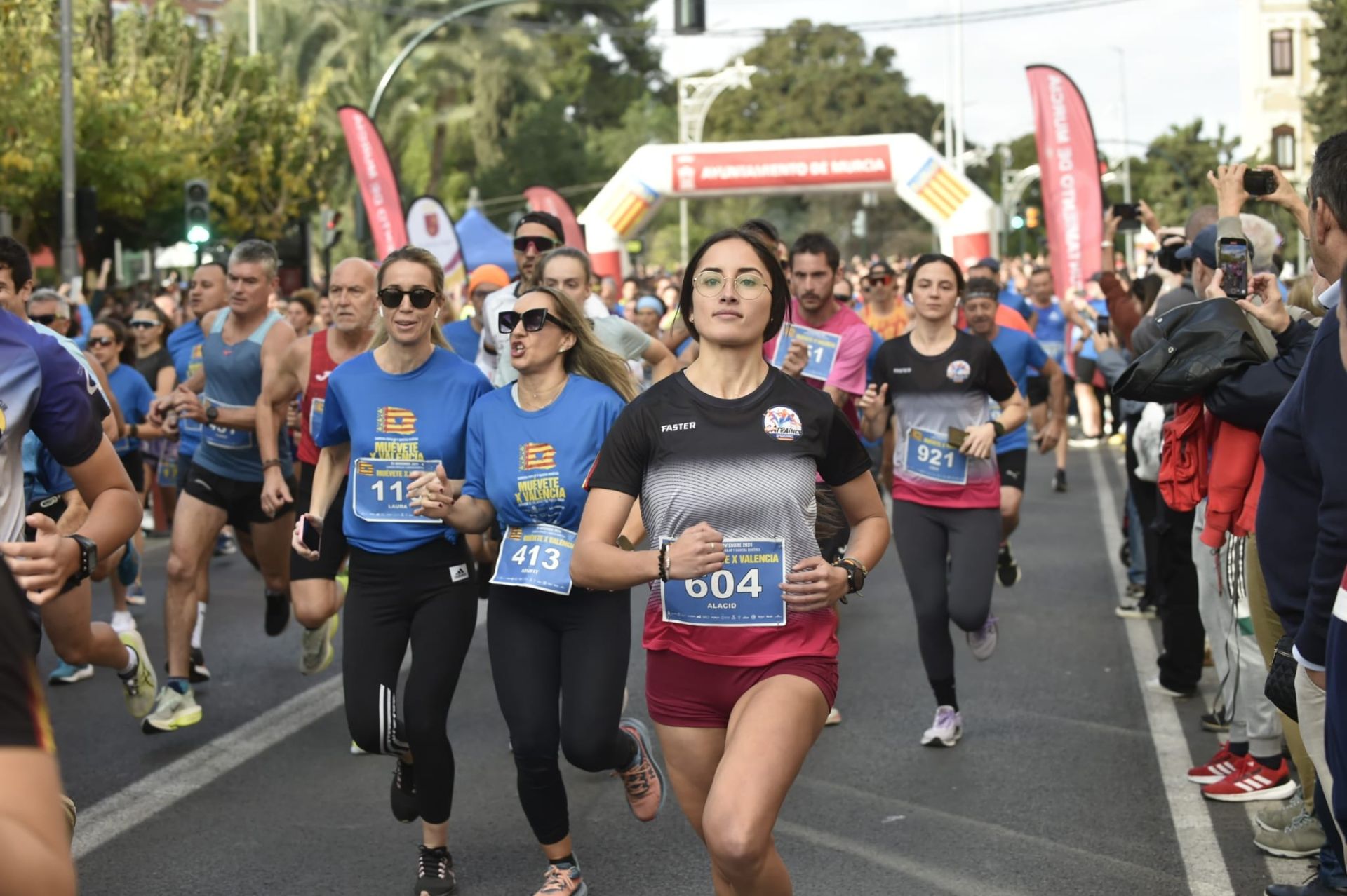 La carrera solidaria &#039;Muévete X Valencia&#039;, en imágenes (I)