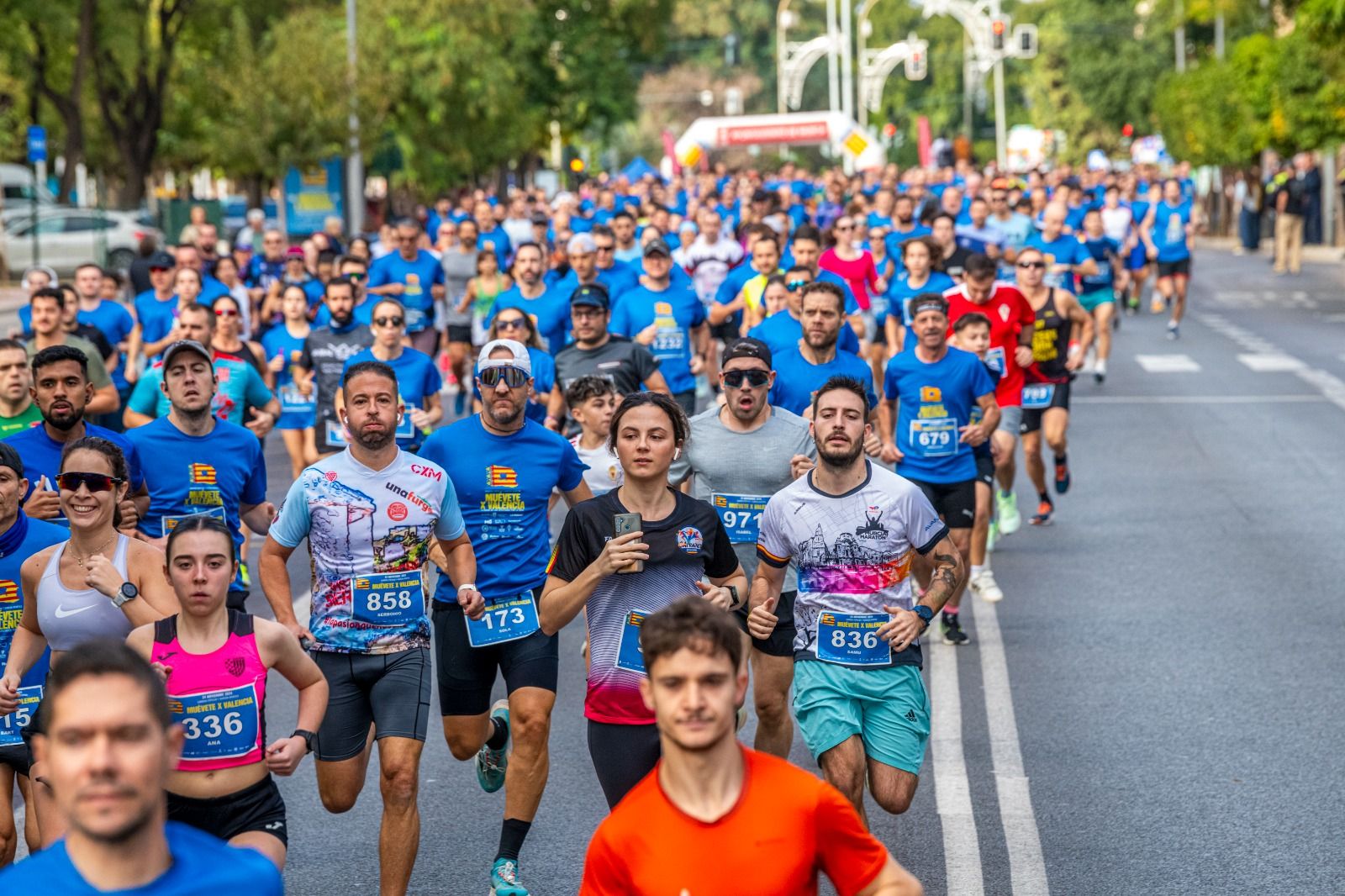 La carrera solidaria &#039;Muévete X Valencia&#039;, en imágenes (I)
