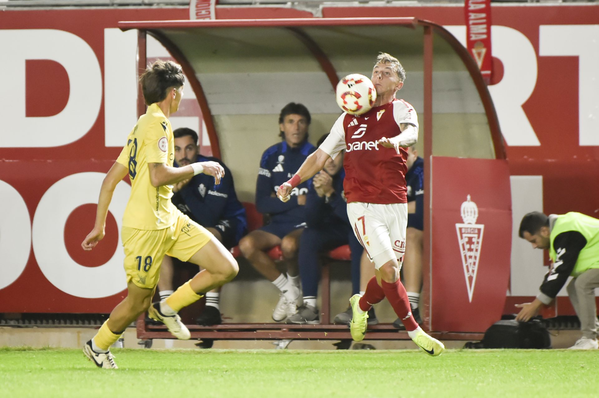 El empate del Real Murcia frente al Atlético Sanluqueño, en imágenes