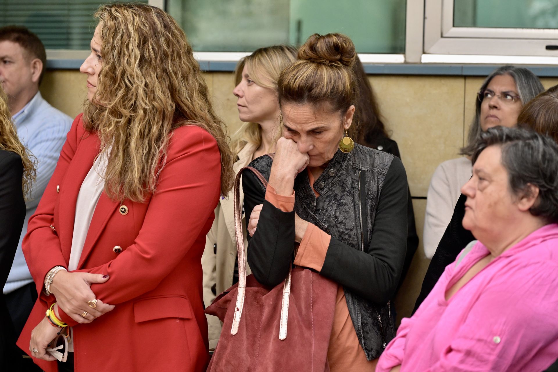 Lectura del manifiesto del Día contra la violencia a la mujer, en imágenes