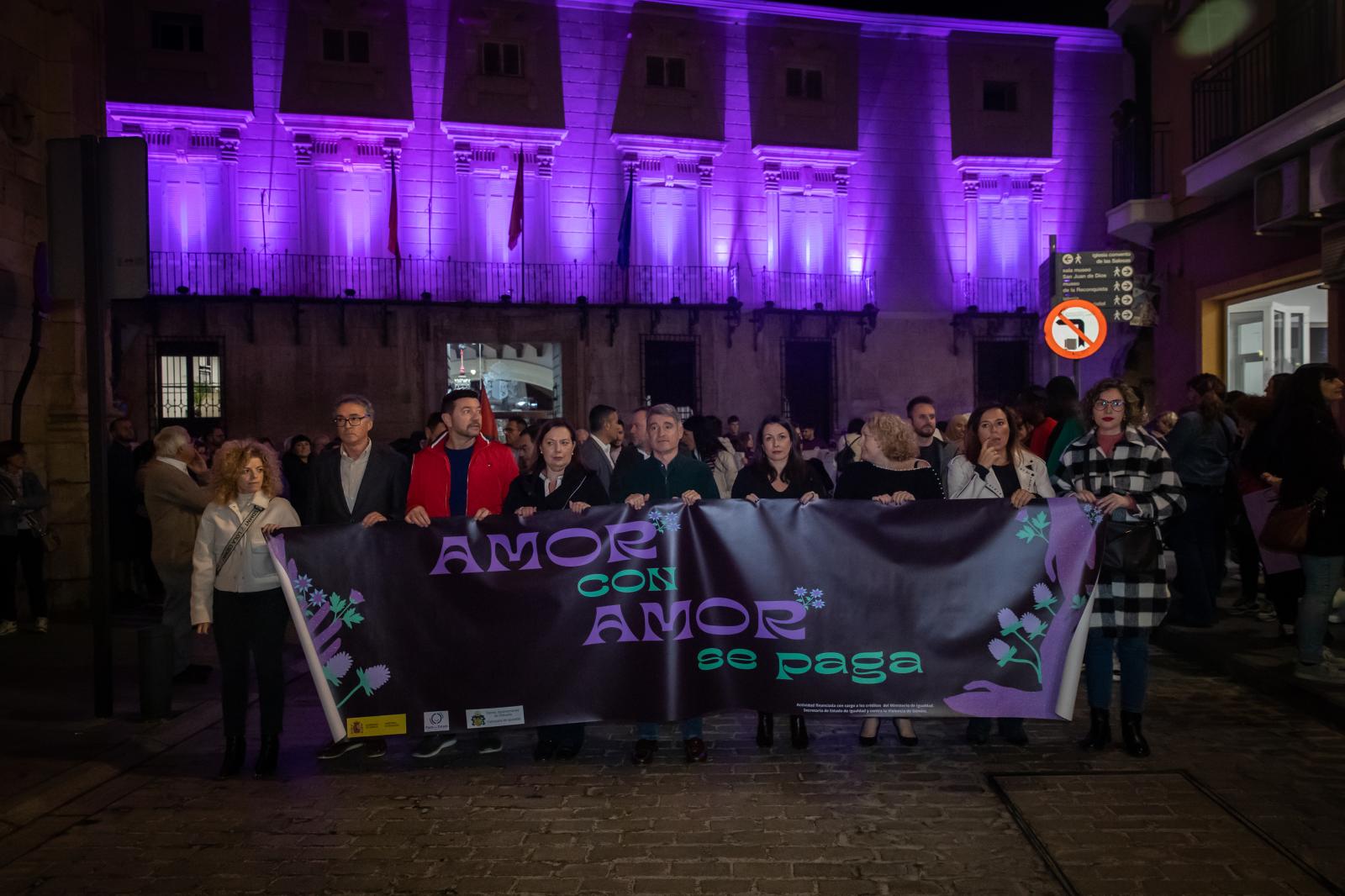 Las imágenes de la marcha del 25-N contra la violencia de género en Orihuela