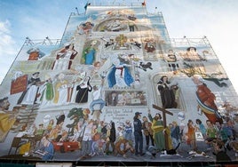 La lona que cubría la Catedral de Murcia, en una imagen de archivo.