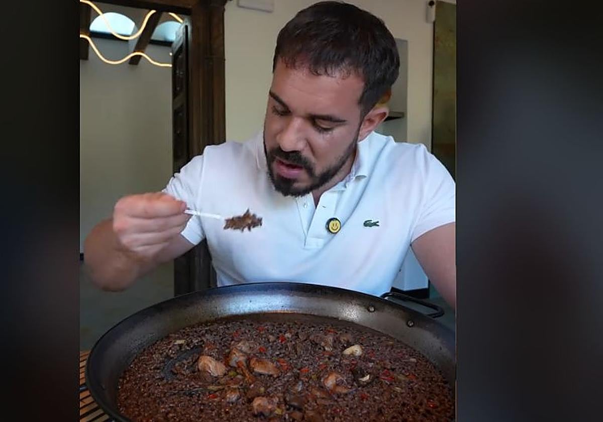 El 'tiktoker' Cenando con Pablo visita el primer 'gastrohotel' de la Región de Murcia